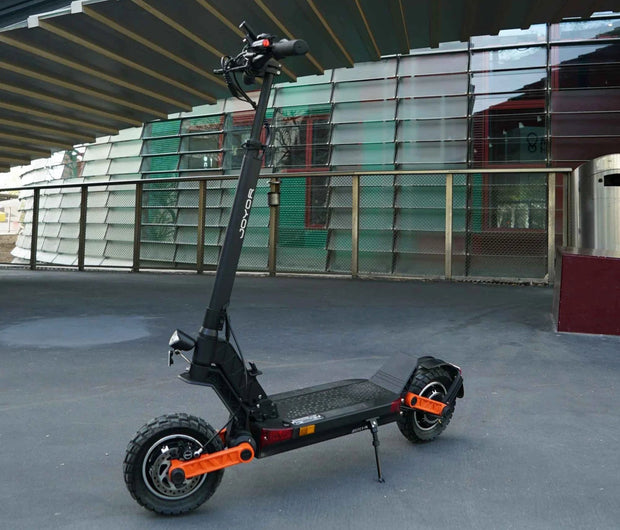 Joyor S-PRO Electric Scooter DGT Certified + Helmet + 2 Inner tubes - 1600W+ maximum power 90km range