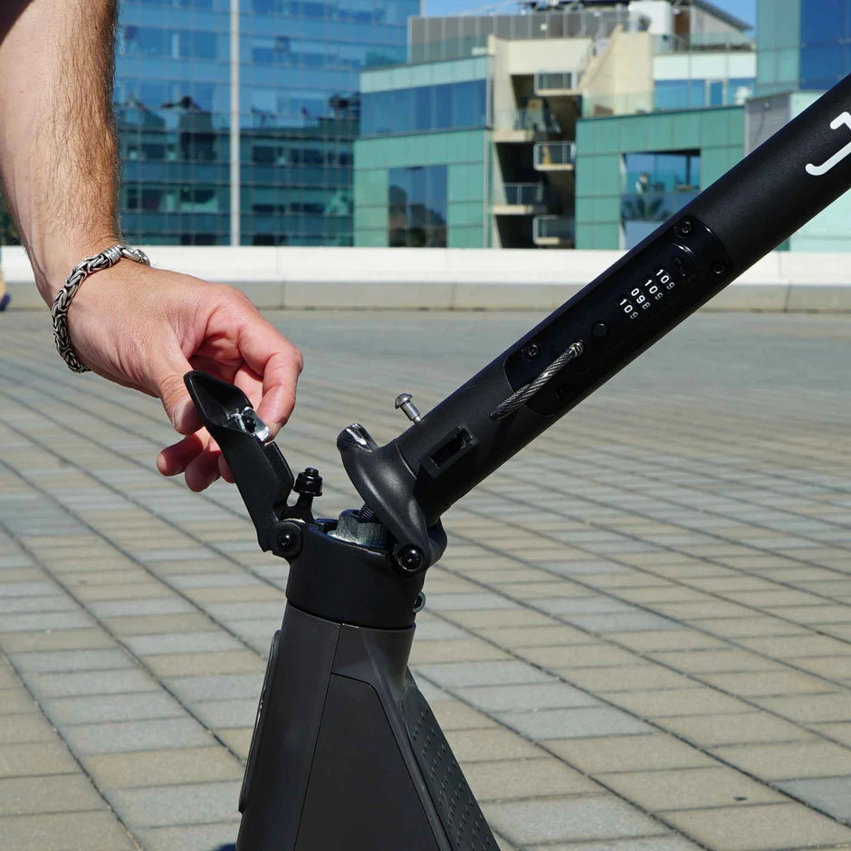 Joyor LiteGo Electric Scooter + Helmet + 2 Inner tubes – Smart App Waterproof (IPX5) 45KM Range