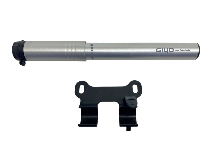 Помпа ръчна GIYO GP-871A АV/FV вентили 8.3 bar с маркуч и манометър
